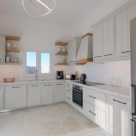 Willa Chrysanthemo Ano Mera