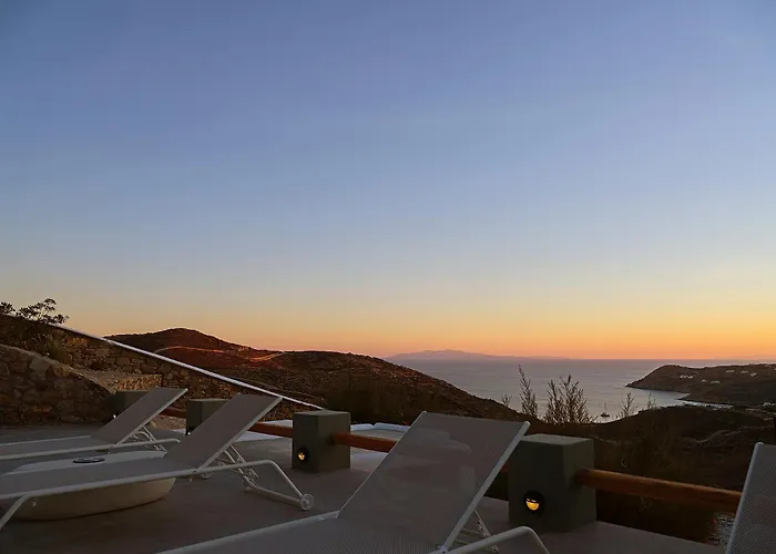 Willa Chrysanthemo Ano Mera